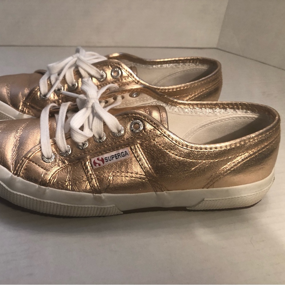 Superga women’s size 8.5 sneakers. Metallic rose gold. Good condition